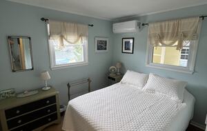 2nd Bedroom with queen bed