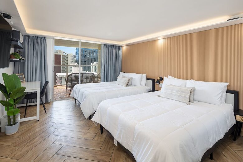 Modern Waikiki Studio with Mountain & Canal Views - Honolulu, Hawaii