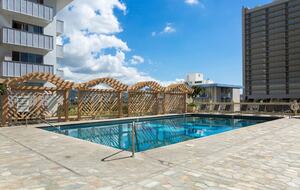 Modern Waikiki Studio with Mountain & Canal Views - Honolulu, Hawaii