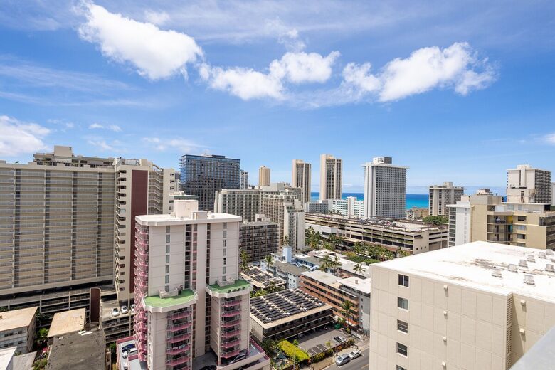 Modern Waikiki Studio with Mountain & Canal Views - Honolulu, Hawaii