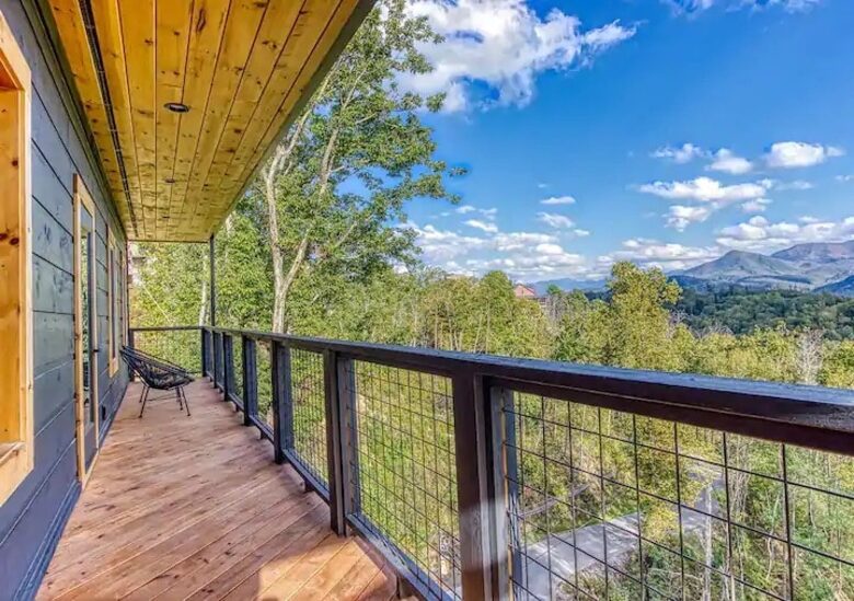 Elevated Retreat with Majestic Mt. LeConte Views - Gatlinburg, Tennessee