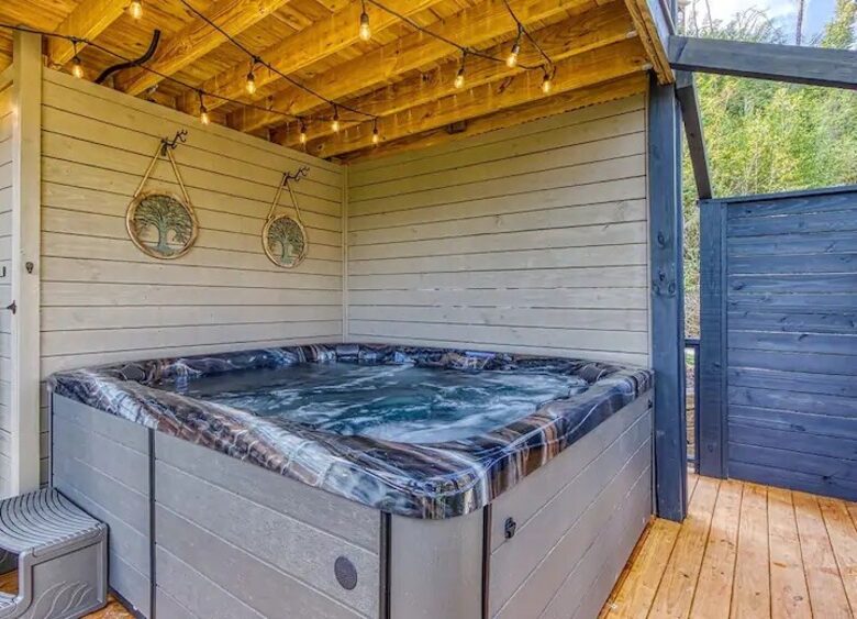 Elevated Retreat with Majestic Mt. LeConte Views - Gatlinburg, Tennessee