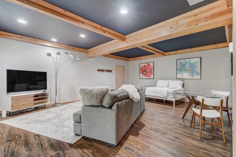 Mountain Light & Modern Design in Monument - Monument, Colorado