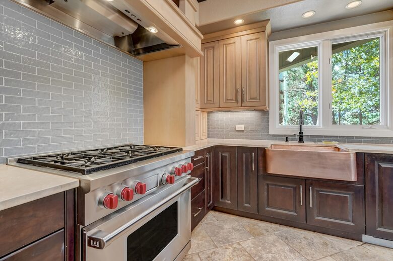 Mountain Light & Modern Design in Monument - Monument, Colorado