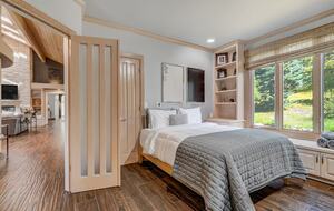 Mountain Light & Modern Design in Monument - Monument, Colorado