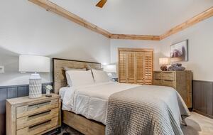 Mountain Light & Modern Design in Monument - Monument, Colorado