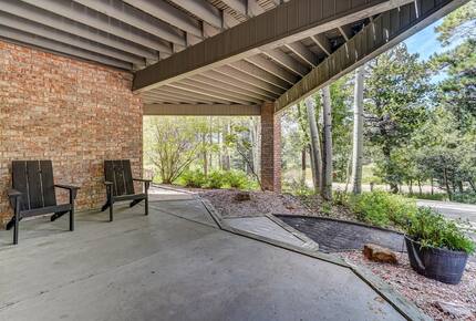 Mountain Light & Modern Design in Monument - Monument, Colorado