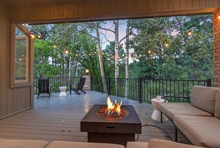 Mountain Light & Modern Design in Monument - Monument, Colorado