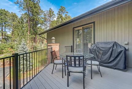 Mountain Light & Modern Design in Monument - Monument, Colorado