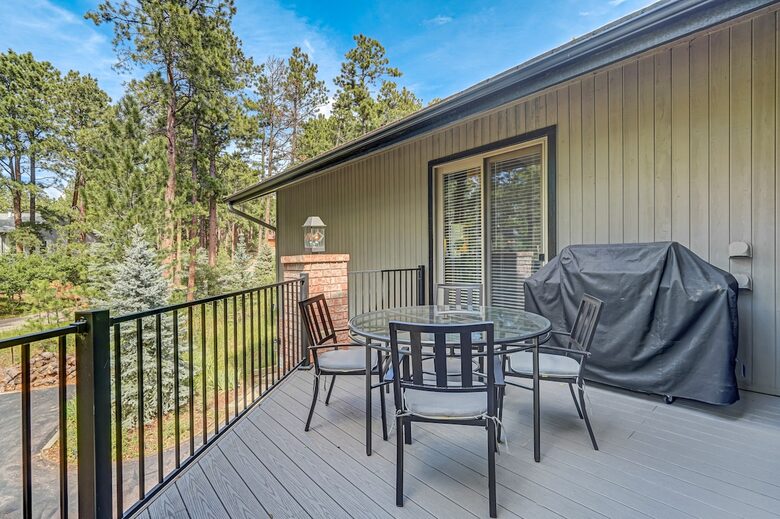 Mountain Light & Modern Design in Monument - Monument, Colorado