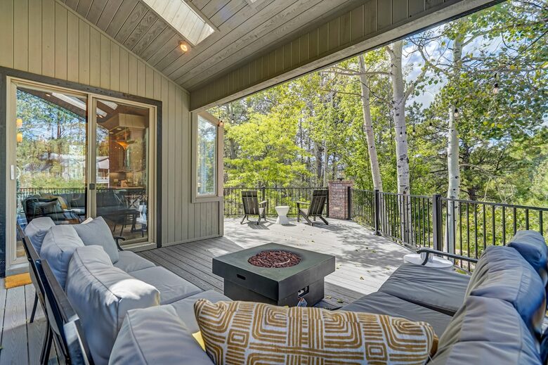 Mountain Light & Modern Design in Monument - Monument, Colorado