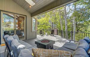 Mountain Light & Modern Design in Monument - Monument, Colorado