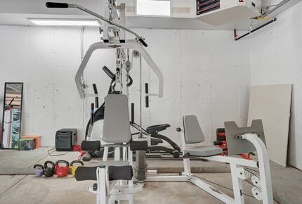 Mountain Light & Modern Design in Monument - Monument, Colorado