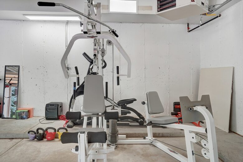 Mountain Light & Modern Design in Monument - Monument, Colorado