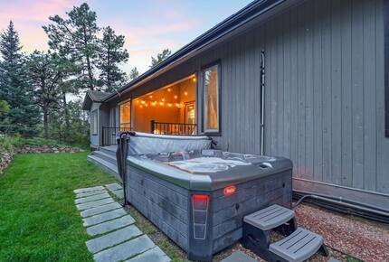 Mountain Light & Modern Design in Monument - Monument, Colorado