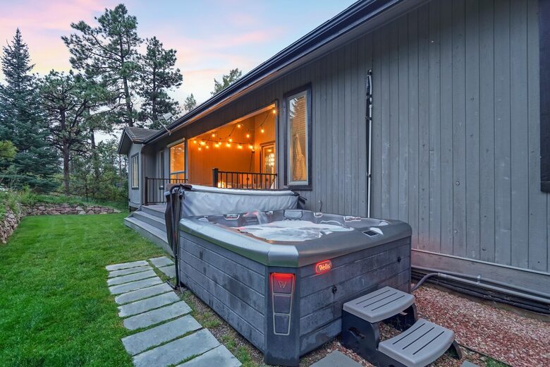 Mountain Light & Modern Design in Monument - Monument, Colorado