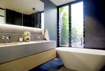 Contemporary Waterfront Elegance in Perth - Perth, Australia