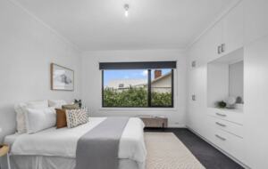 Spacious Bellerive Retreat – Walk to Beach, Cafés & Ferry - Hobart, Australia