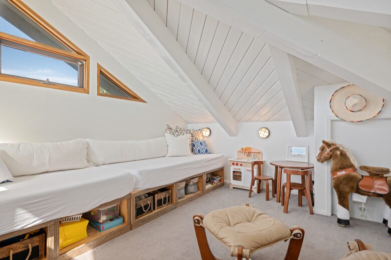 Play loft