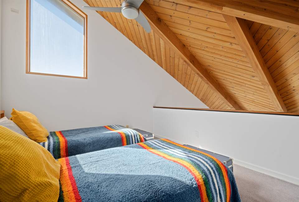 Pool house loft
