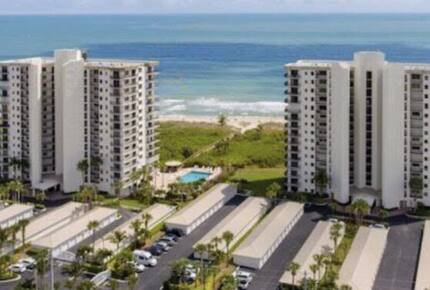 Elegant Oceanfront Living on Hutchinson Island - Hutchinson Island, Florida