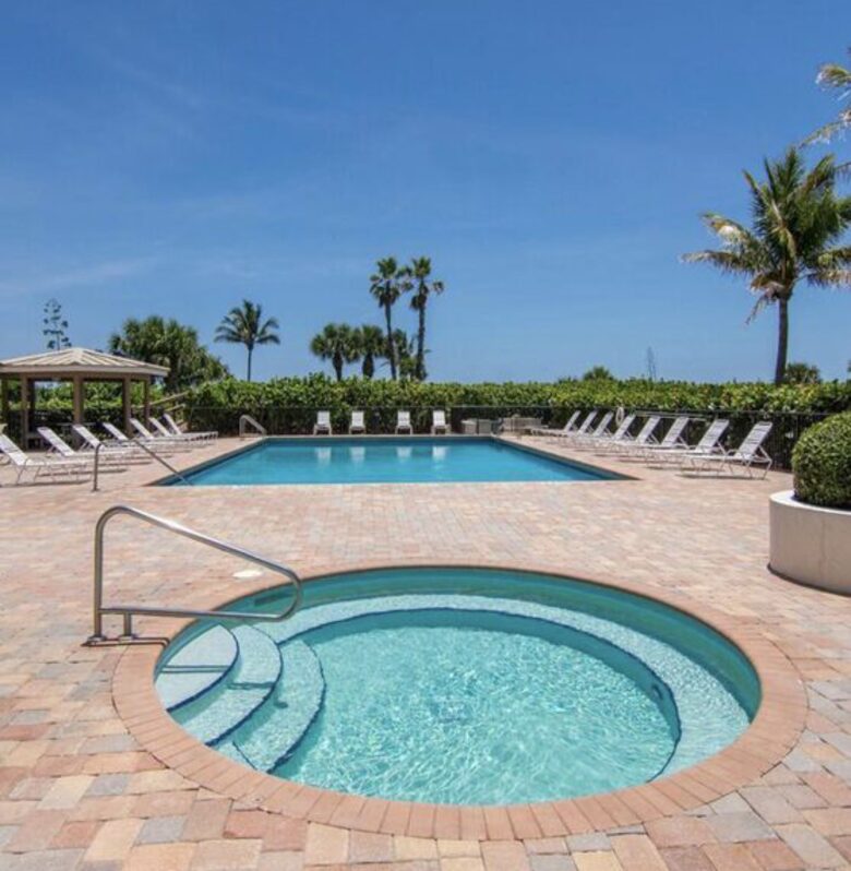 Elegant Oceanfront Living on Hutchinson Island - Hutchinson Island, Florida