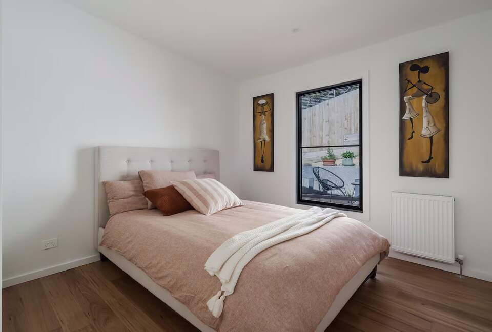 Coastal Calm | A Light-Filled Retreat in Rye - Rye, Australia