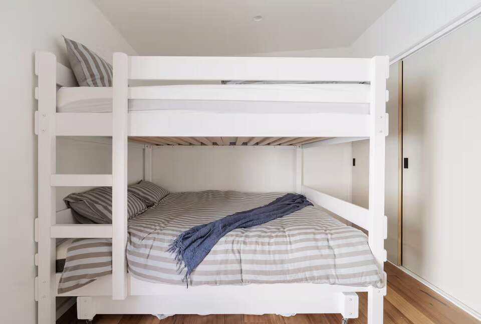 Coastal Calm | A Light-Filled Retreat in Rye - Rye, Australia