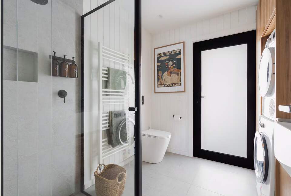 Coastal Calm | A Light-Filled Retreat in Rye - Rye, Australia