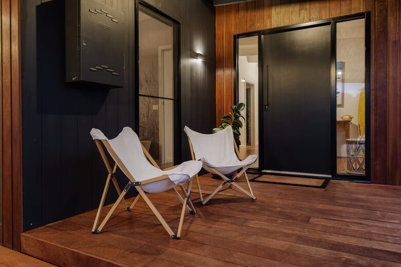 Coastal Calm | A Light-Filled Retreat in Rye - Rye, Australia