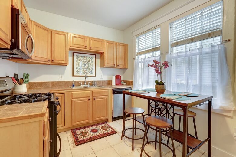 Classic Comfort in the Heart of Uptown New Orleans - New Orleans, Louisiana