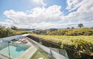 Sophisticated Island Living with Spa & Sun Decks - Waiheke Island, New Zealand