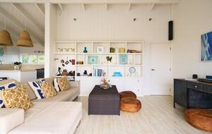 Sophisticated Island Living with Spa & Sun Decks - Waiheke Island, New Zealand