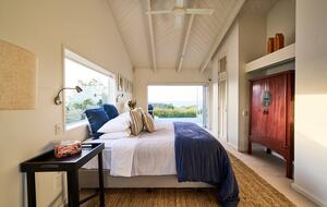 Sophisticated Island Living with Spa & Sun Decks - Waiheke Island, New Zealand