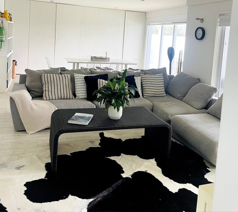 Sophisticated Island Living with Spa & Sun Decks - Waiheke Island, New Zealand