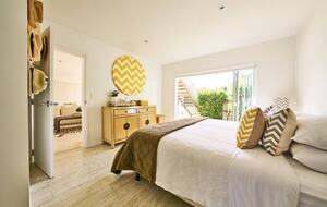 Sophisticated Island Living with Spa & Sun Decks - Waiheke Island, New Zealand