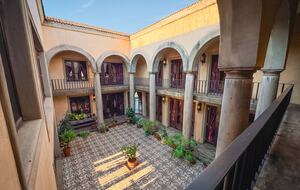 Vaal-Villa | Vintage Style Farmhouse - Vanderbijlpark, South Africa