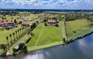 Vaal-Villa | Vintage Style Farmhouse - Vanderbijlpark, South Africa