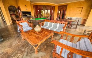 Vaal-Villa | Vintage Style Farmhouse - Vanderbijlpark, South Africa