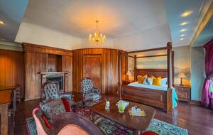 Vaal-Villa | Vintage Style Farmhouse - Vanderbijlpark, South Africa