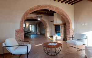 15th-Century Farmhouse in the Heart of Chianti - Lucignano, Italy