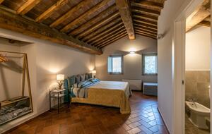 15th-Century Farmhouse in the Heart of Chianti - Lucignano, Italy