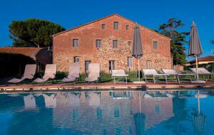 15th-Century Farmhouse in the Heart of Chianti - Lucignano, Italy