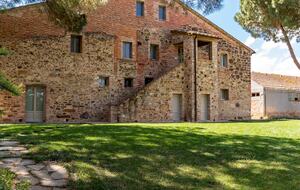 15th-Century Farmhouse in the Heart of Chianti - Lucignano, Italy
