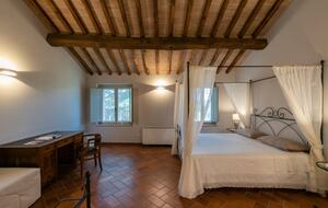 15th-Century Farmhouse in the Heart of Chianti - Lucignano, Italy