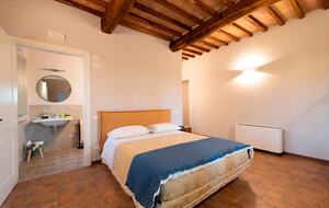 15th-Century Farmhouse in the Heart of Chianti - Lucignano, Italy