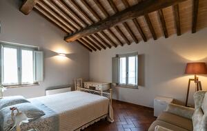 15th-Century Farmhouse in the Heart of Chianti - Lucignano, Italy