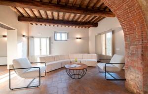 15th-Century Farmhouse in the Heart of Chianti - Lucignano, Italy