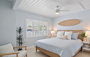 Sunny Sarasota Retreat Near Beaches & Downtown - Sarasota, Florida