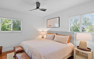 Sunny Sarasota Retreat Near Beaches & Downtown - Sarasota, Florida